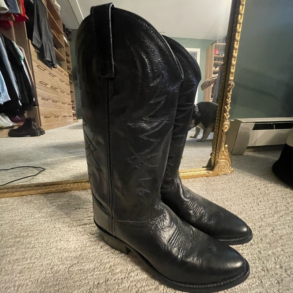 Tall leather western cowboy boots